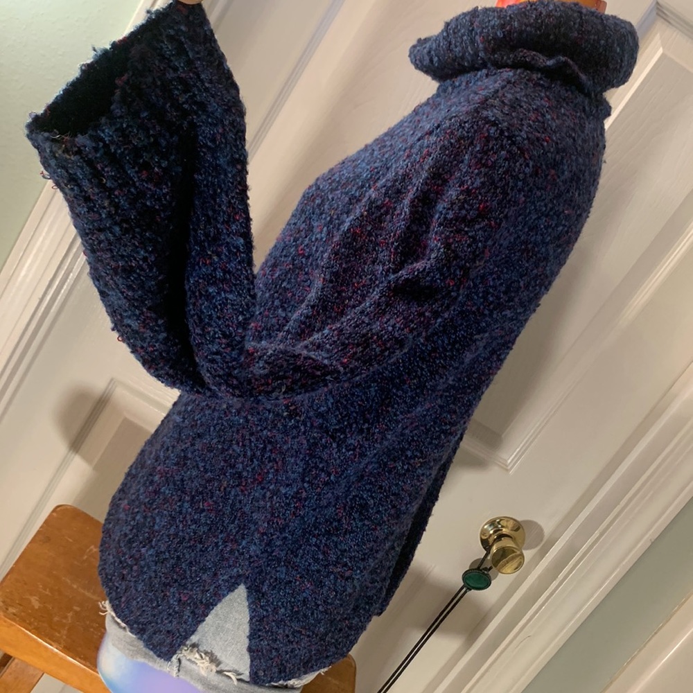 VINTAGE ERIKA Sweater - Picture 5 of 12